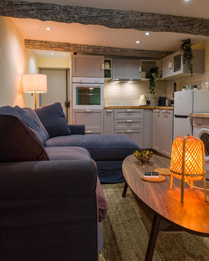Nice Vieille Ville Appartement Neuf Et Cosy, Deux Chambres, 6 Couchages Luaran gambar